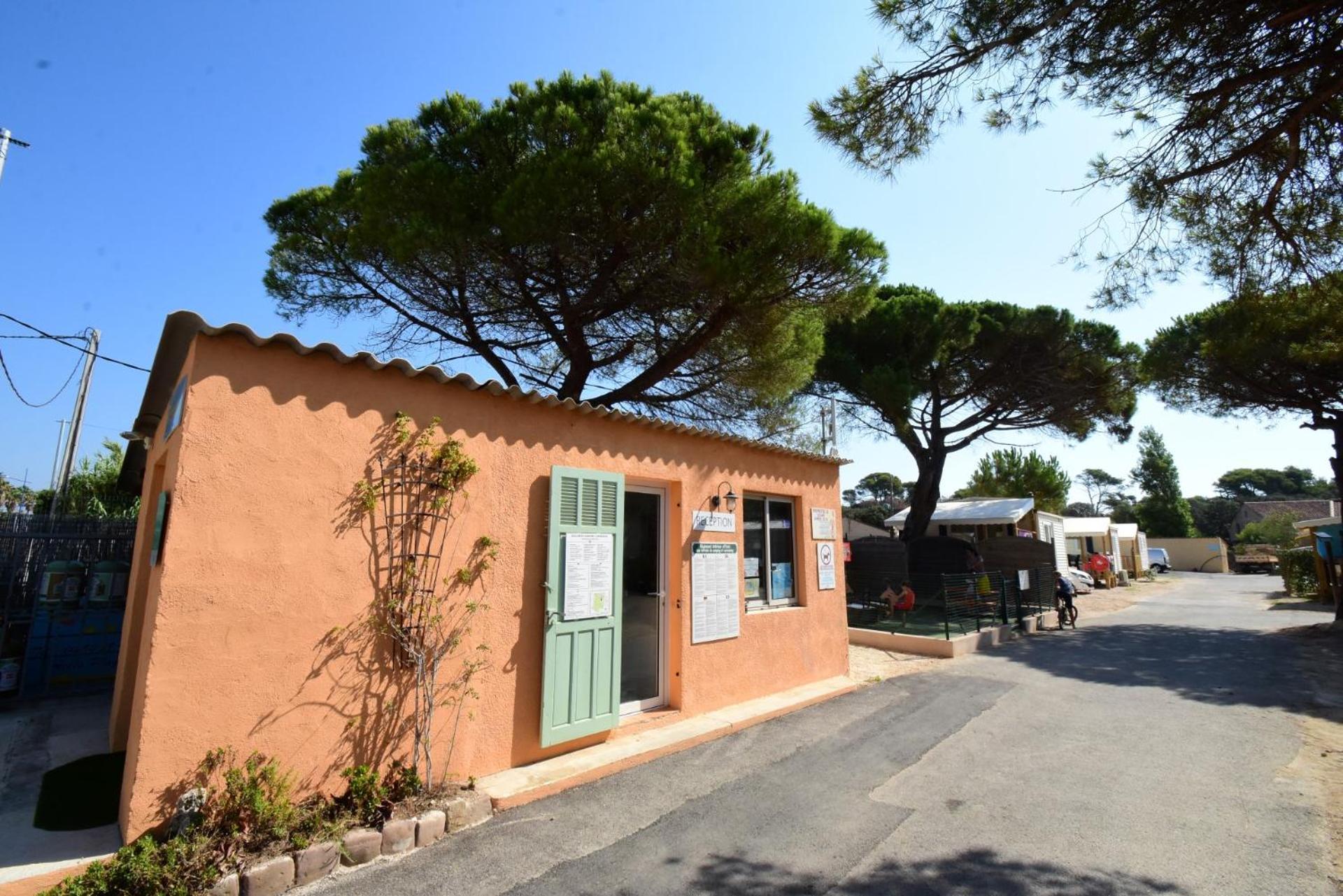 Camping La Bergerie Plage Йер Экстерьер фото