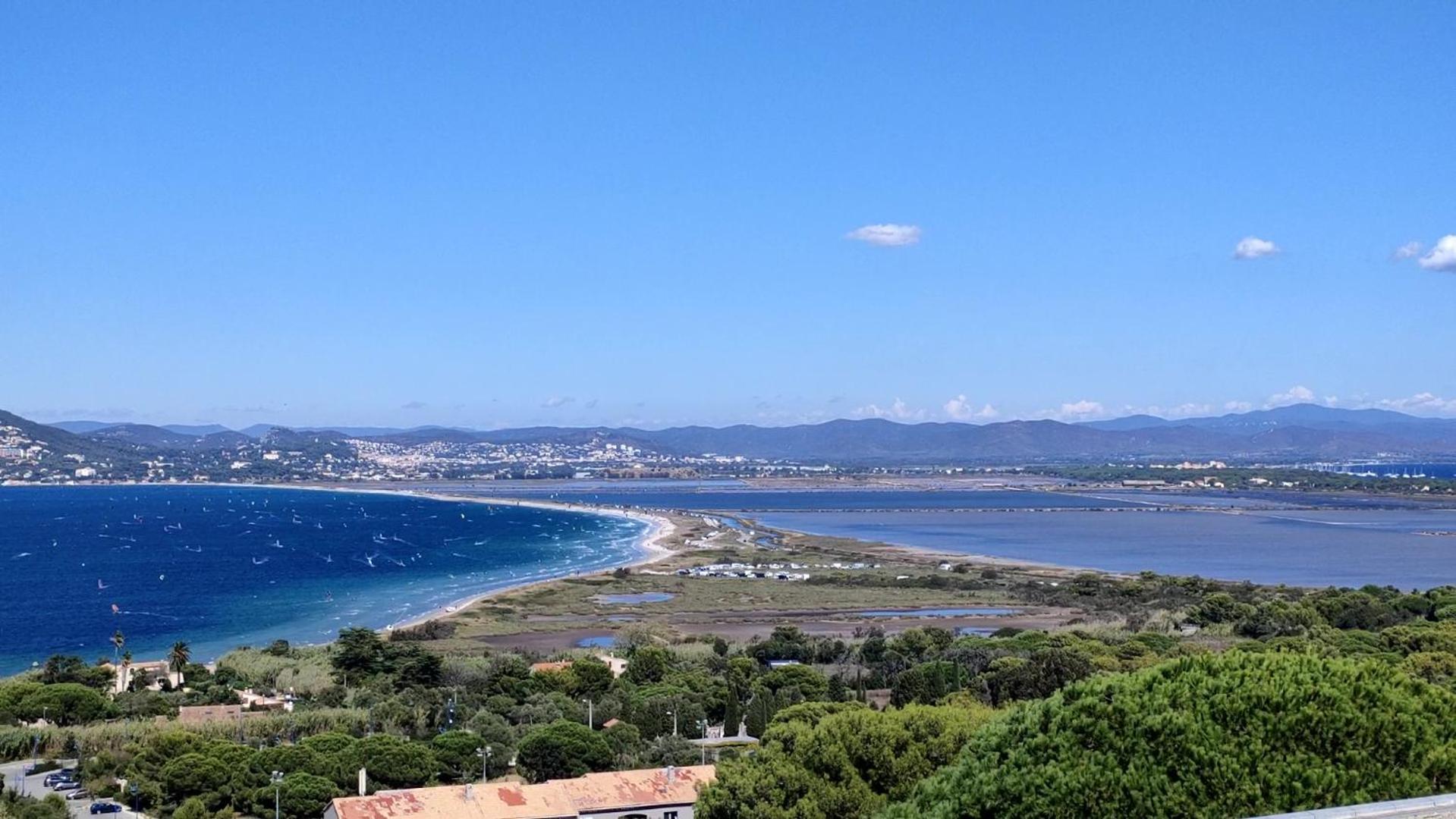 Camping La Bergerie Plage Йер Экстерьер фото