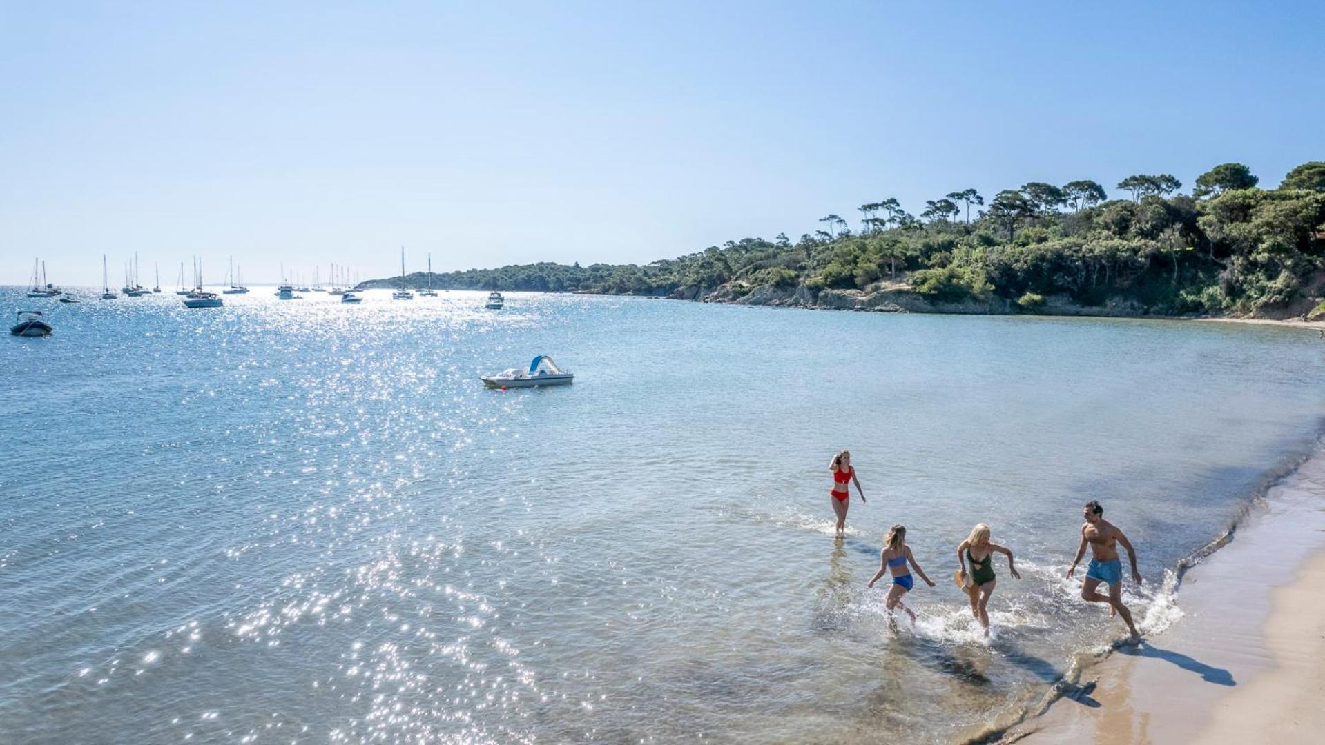 Camping La Bergerie Plage Йер Экстерьер фото