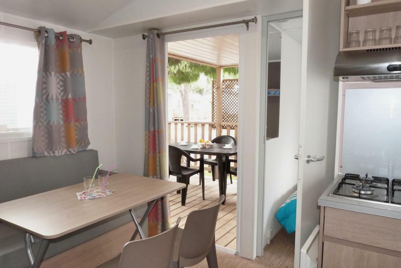 Camping La Bergerie Plage Йер Номер фото