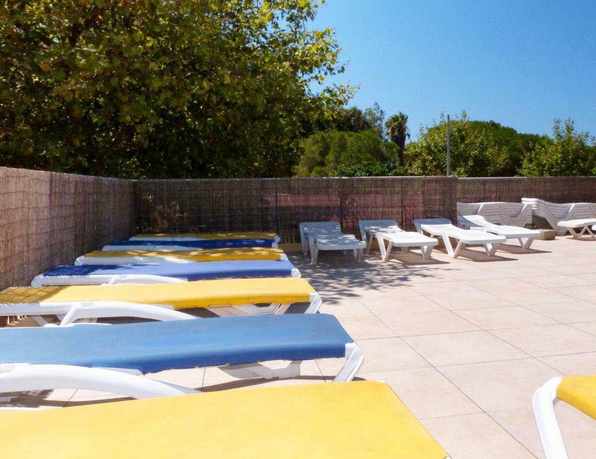 Camping La Bergerie Plage Йер Экстерьер фото