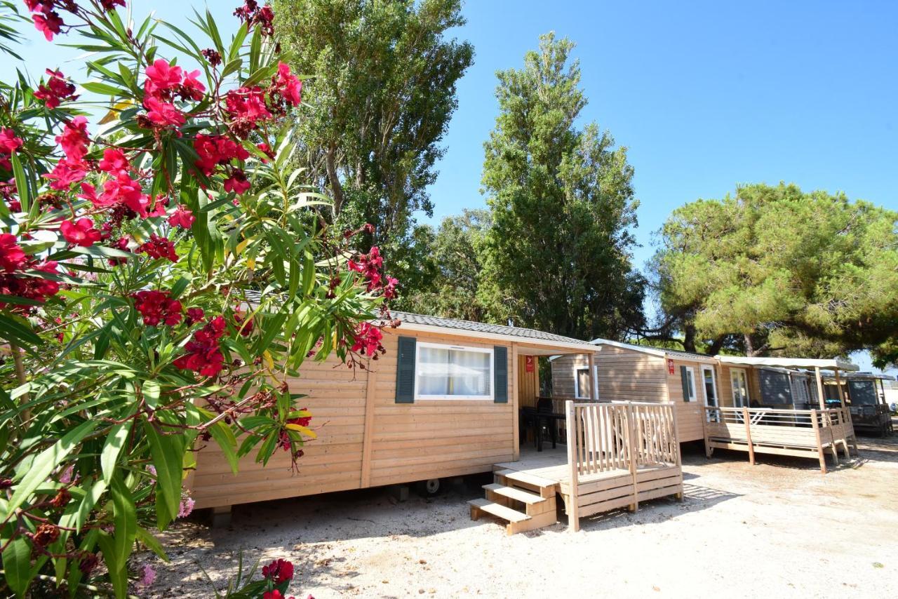 Camping La Bergerie Plage Йер Экстерьер фото
